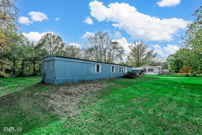 Building Photo - 435 Dixie Lake Rd