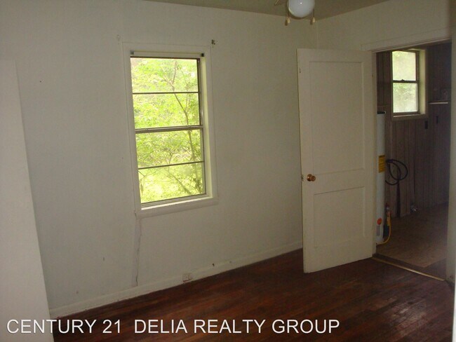 Building Photo - 3 br, 1 bath House - 1011 Harvey St