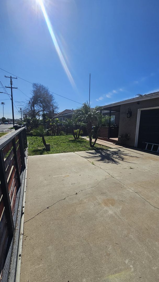 Foto del edificio - YOUR NEW HOME - IMPERIAL BEACH 3 bed / 2 bath Minutes to the beach!!