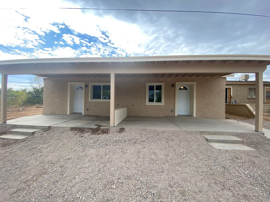 Foto principal - 1001 Elledge Dr
