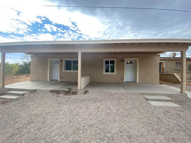 Building Photo - 1001 Elledge Dr