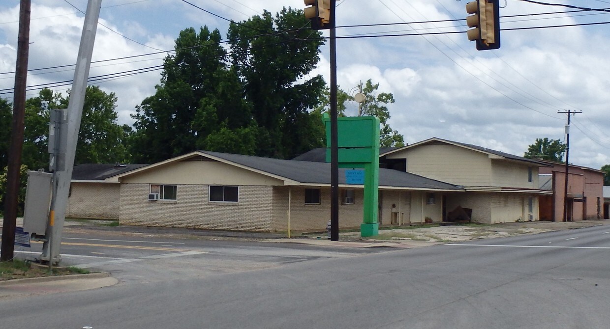 Exterior Image - 258 N Wheeler St
