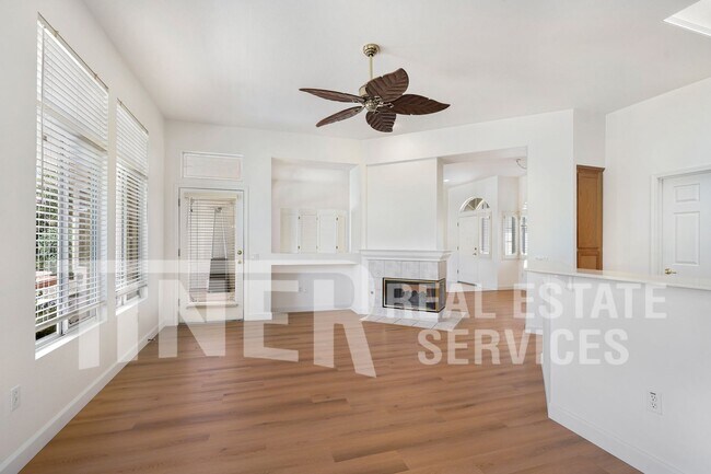 Foto del edificio - 7401 Acorn Glen Loop