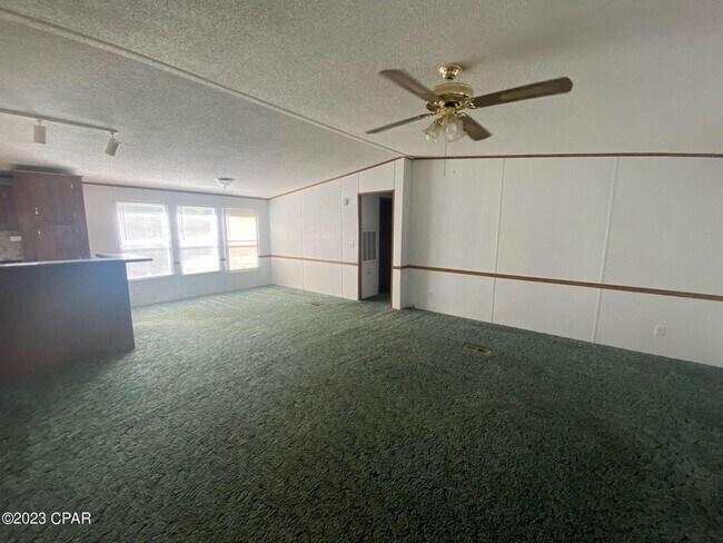 Foto del edificio - 9725 Bear St