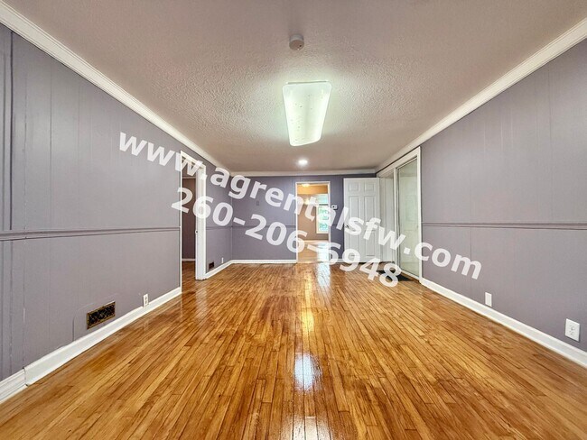 Foto del edificio - 2122 Olladale Dr