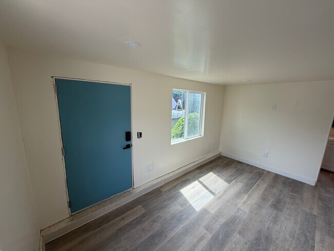 Foto del edificio - 3447 Caspian Ave