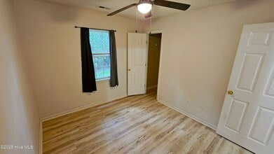 Building Photo - 830 Wood Creek Dr