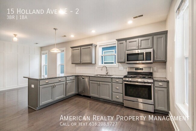 Building Photo - 15 Holland Ave NE