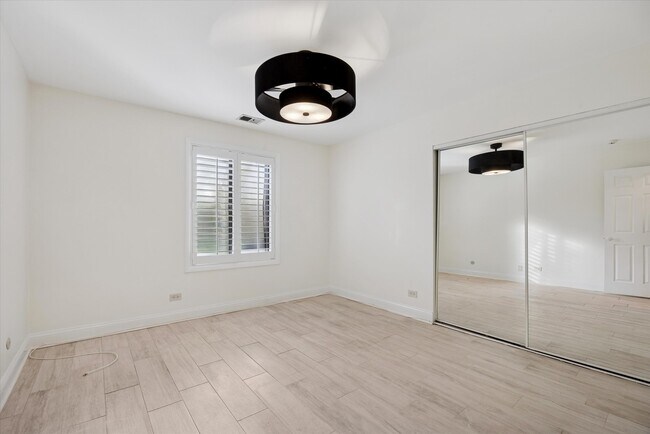 Foto del edificio - 801 79th St