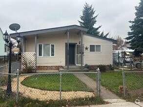 Building Photo - 508 E Allyn St