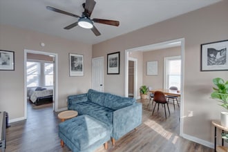 Building Photo - 1918 W Washington St