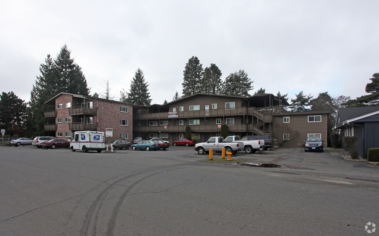 Primary Photo - Cedar Court