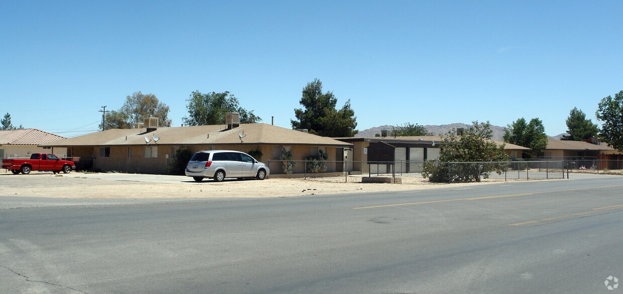 Primary Photo - 20788 Thunderbird Rd