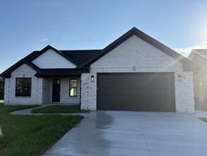 Building Photo - 129 Squires Way