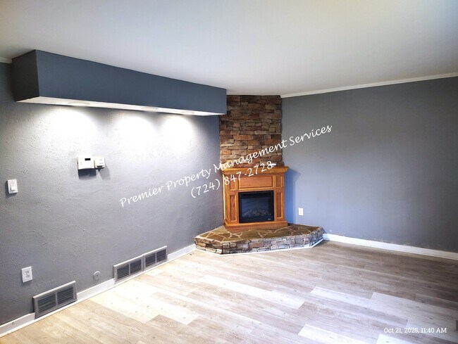 Building Photo - 2051 Broadhead Fording Rd