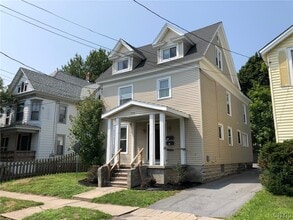 Building Photo - 343 Winslow St