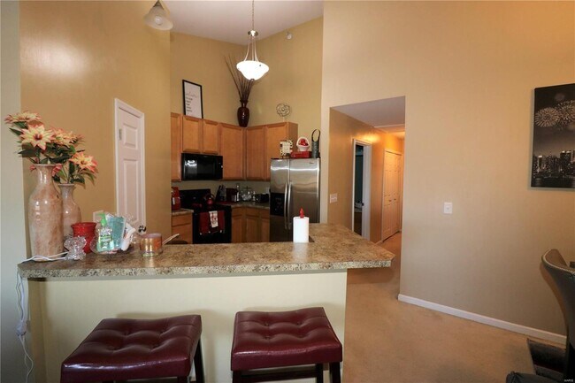 Foto del edificio - 712 Harbor Woods Dr