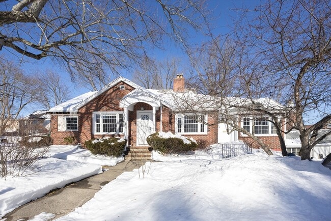 Building Photo - 22 Exchange St