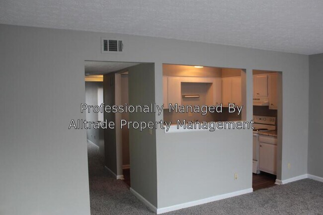 Building Photo - 1316 Roosevelt Ave