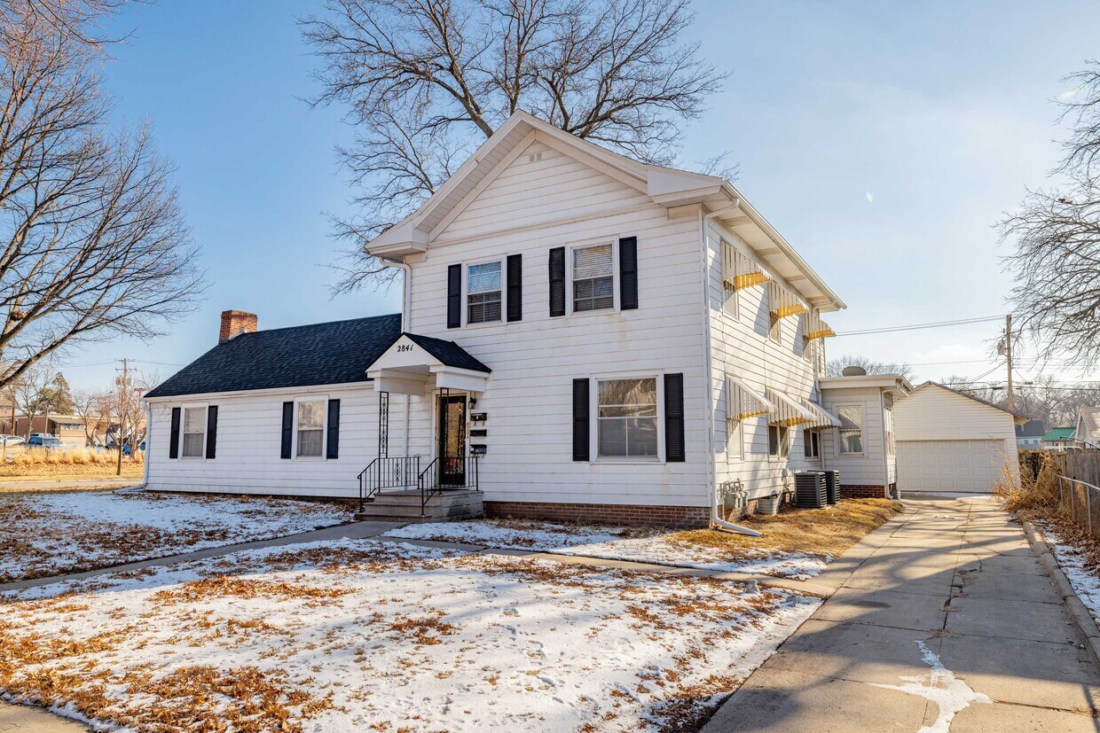 Primary Photo - 2841 P St