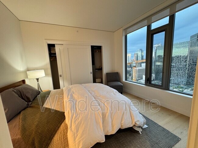 Foto del edificio - 2510 6th Ave