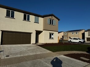1091 Silverado Wy