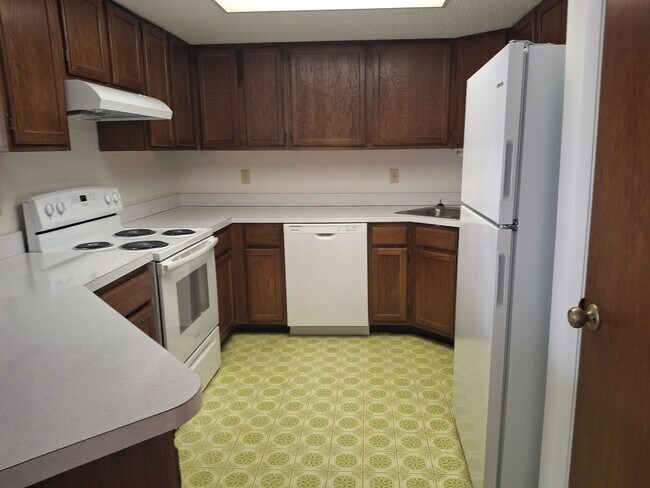 Foto del edificio - 2/2 in Silver Spring Shores 55+