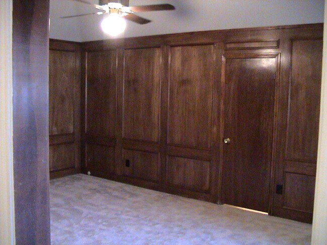 2nd Living Area is Ideal For Home Office or Family Room ! - 4039 Saint Christopher Ln
