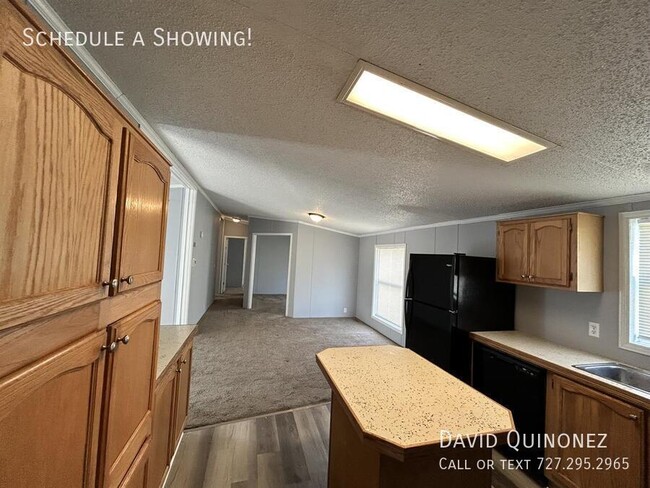 Foto del edificio - 2737 W Washington Center Rd