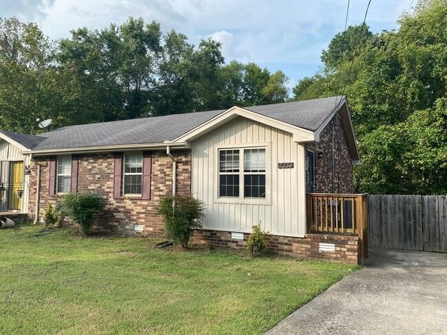 2 Bedroom Inglewood Duplex! - 2 Bedroom Inglewood Duplex! House