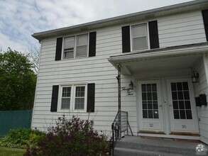 Building Photo - 32 Parkwood Blvd