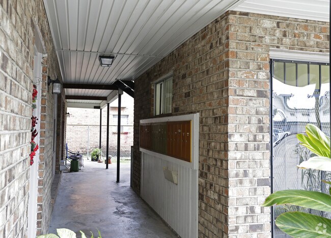 Building Photo - 3715 Marion St