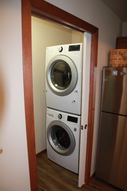 Foto del edificio - 2411 Welhouse Dr