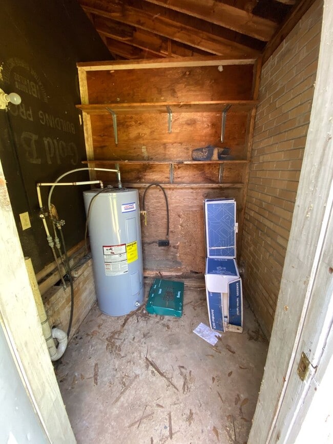 Foto del edificio - 132 Woodland Ave