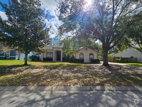 Building Photo - 12726 Piney Woods Way