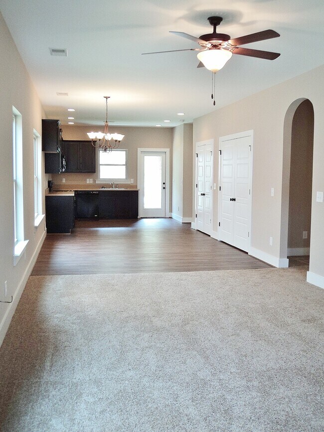 Foto del edificio - Home for rent in Lake Cyrus - ***SIGN A 13...