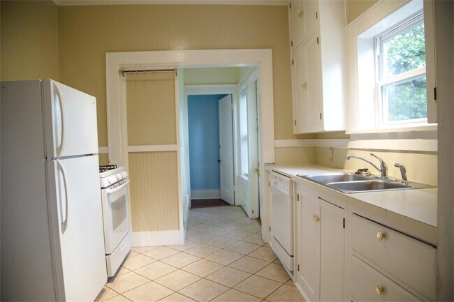 Foto del edificio - 601 N Forest Heights