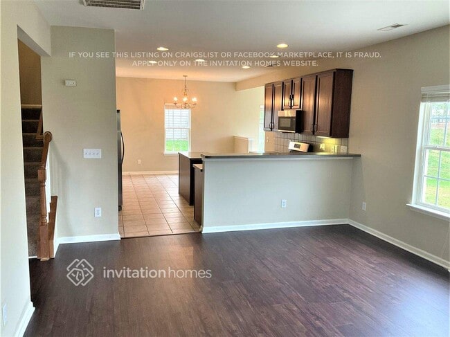 Building Photo - 6431 Mary Lee Way