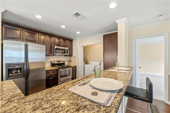 Building Photo - 610 Mill Pond Dr