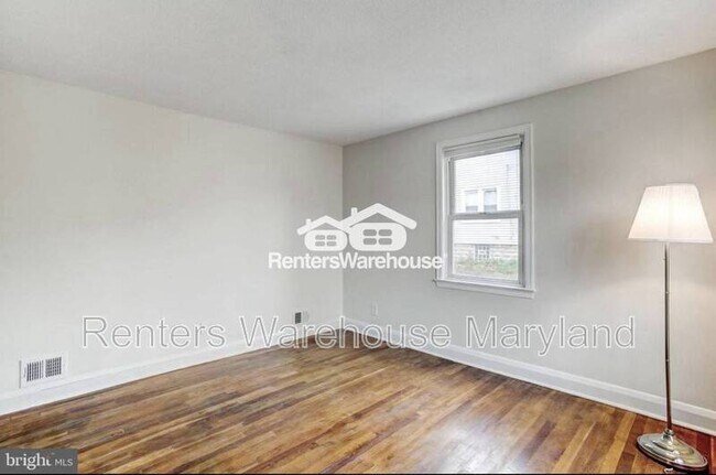 Foto del edificio - 3219 Taylor Ave