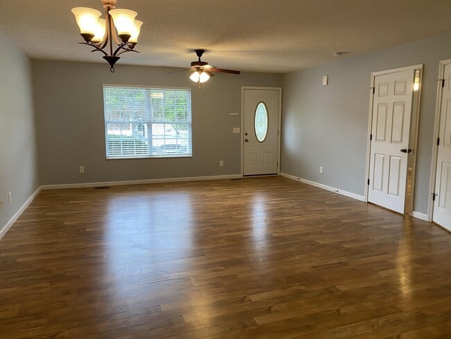 Building Photo - 2916 Patrick Ave