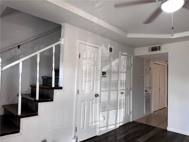 Foto del edificio - 7021 Yorktown Dr