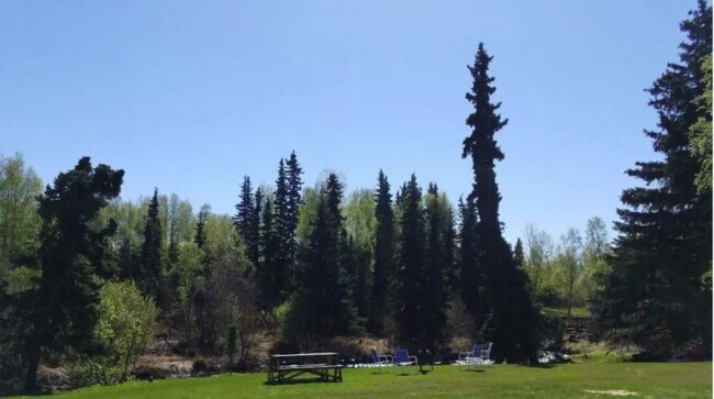 Foto del edificio - 342 E Dowling Rd