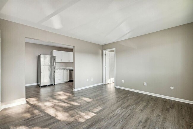 Building Photo - 4050 Royer Rd