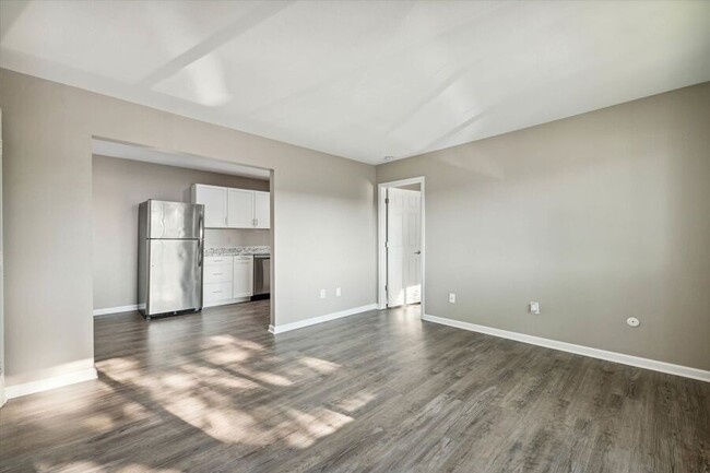 Building Photo - 4060 Royer Rd