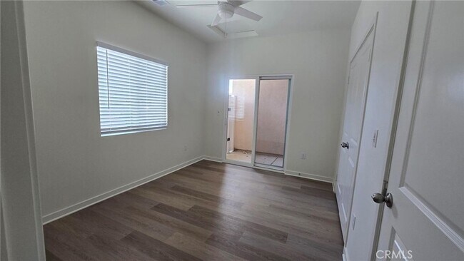 Foto del edificio - 9386 Olive St