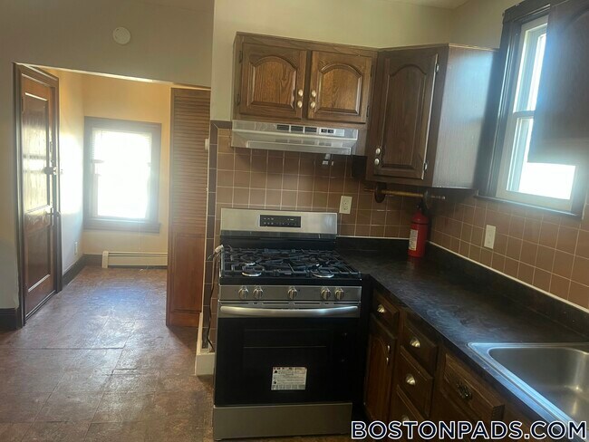 Foto del edificio - 225A Walnut Ave