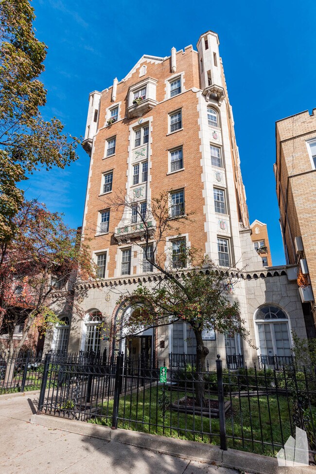 Foto del edificio - 4521 Malden St