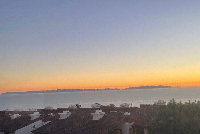 Building Photo - 2235 W 25th St