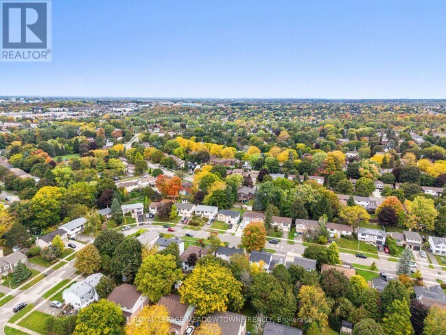 Photo du bâtiment - 21 Briarlea Rd